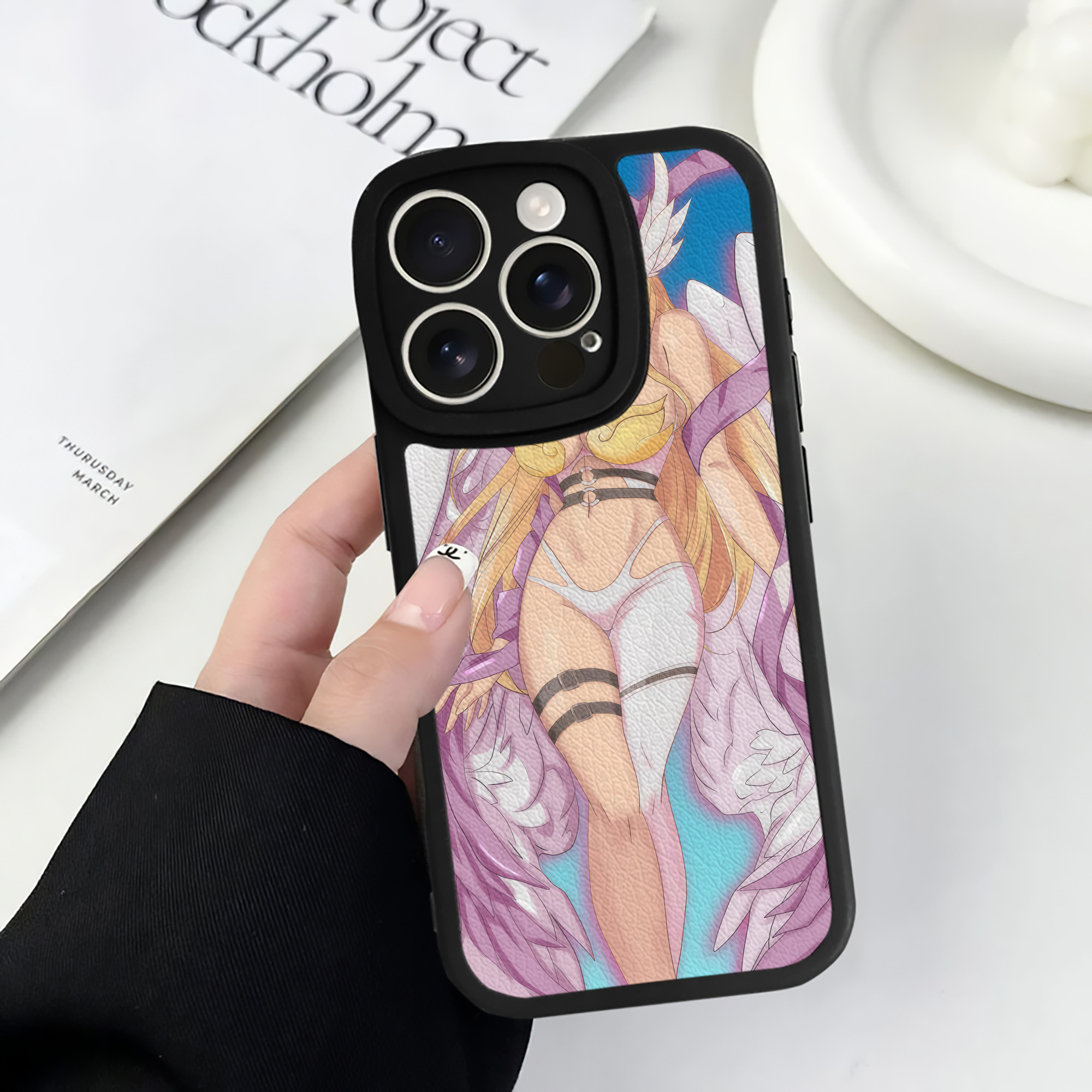 （画像用） Digimon デジタルモンスター/デジモン 【iPhone 16シリーズ対応】シリコンスマホケース（レザー調） 材質：シリコン